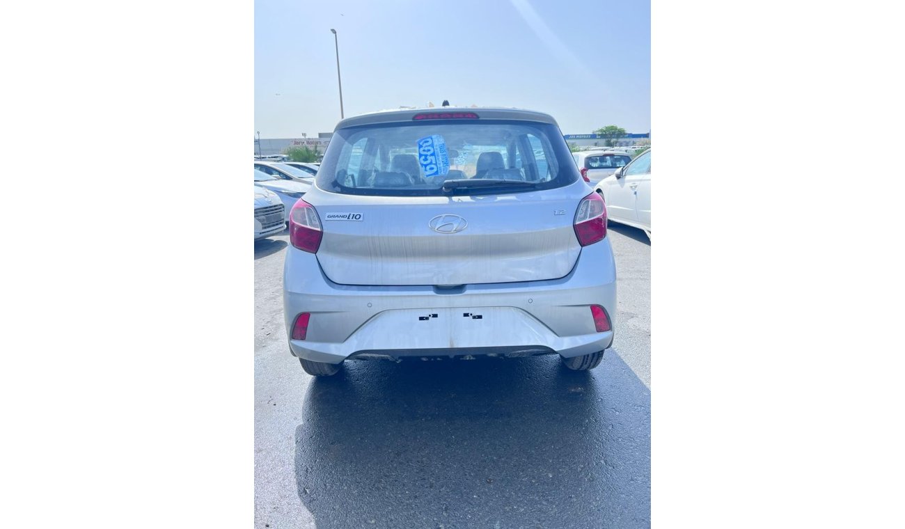 Hyundai Grand i10 1.2 L , hatch back