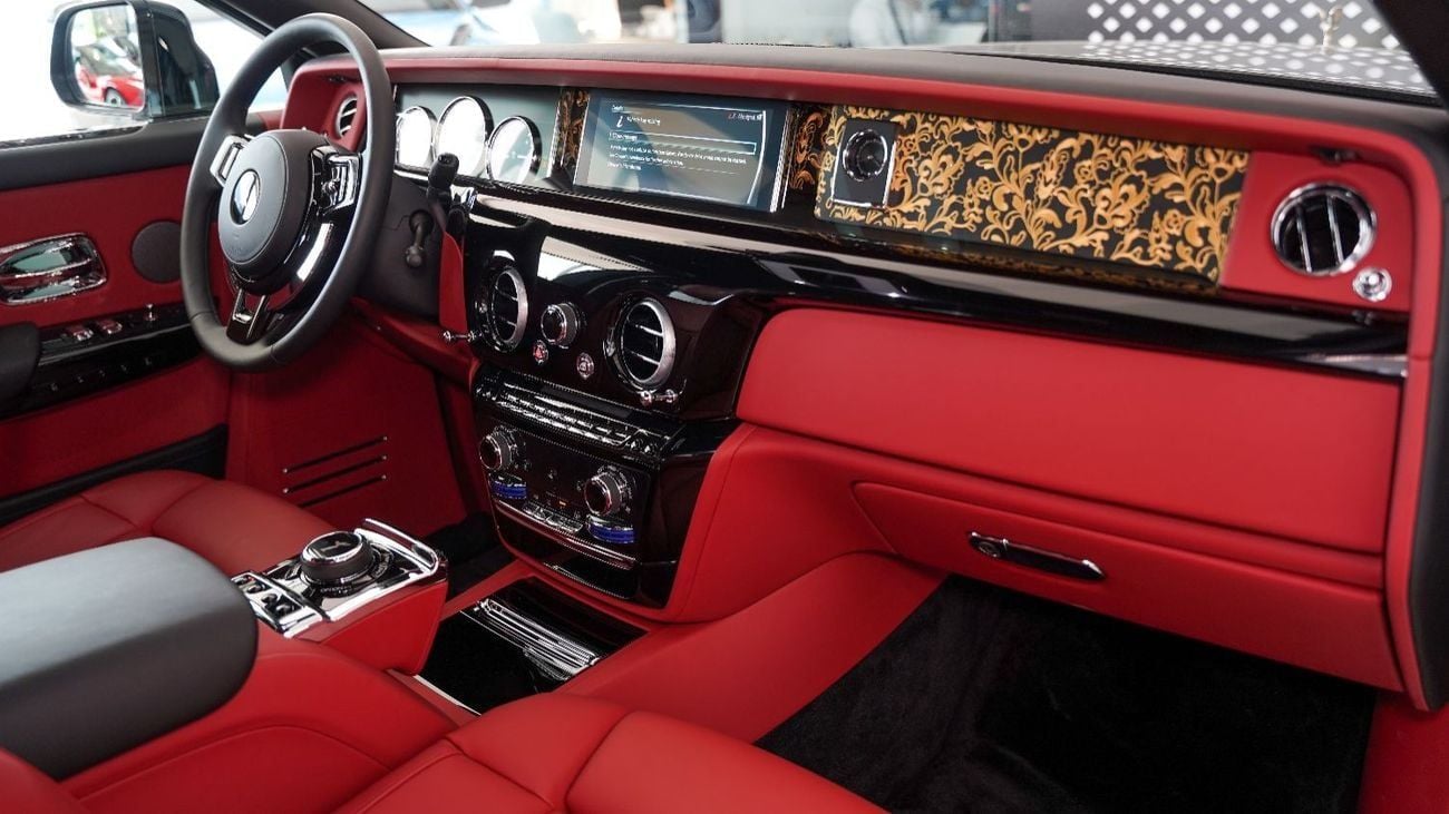 رولز رويس فانتوم Rolls-Royce Phantom “La Gondola” - (2023, 1-of-1)