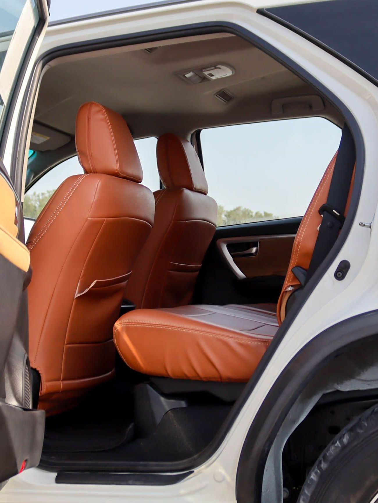 تويوتا فورتونر GXR 4.0L (278 HP) Toyota Fortuner 4.0L V6  2022 GCC 4WD Original Paint & Accident Free  excellent co