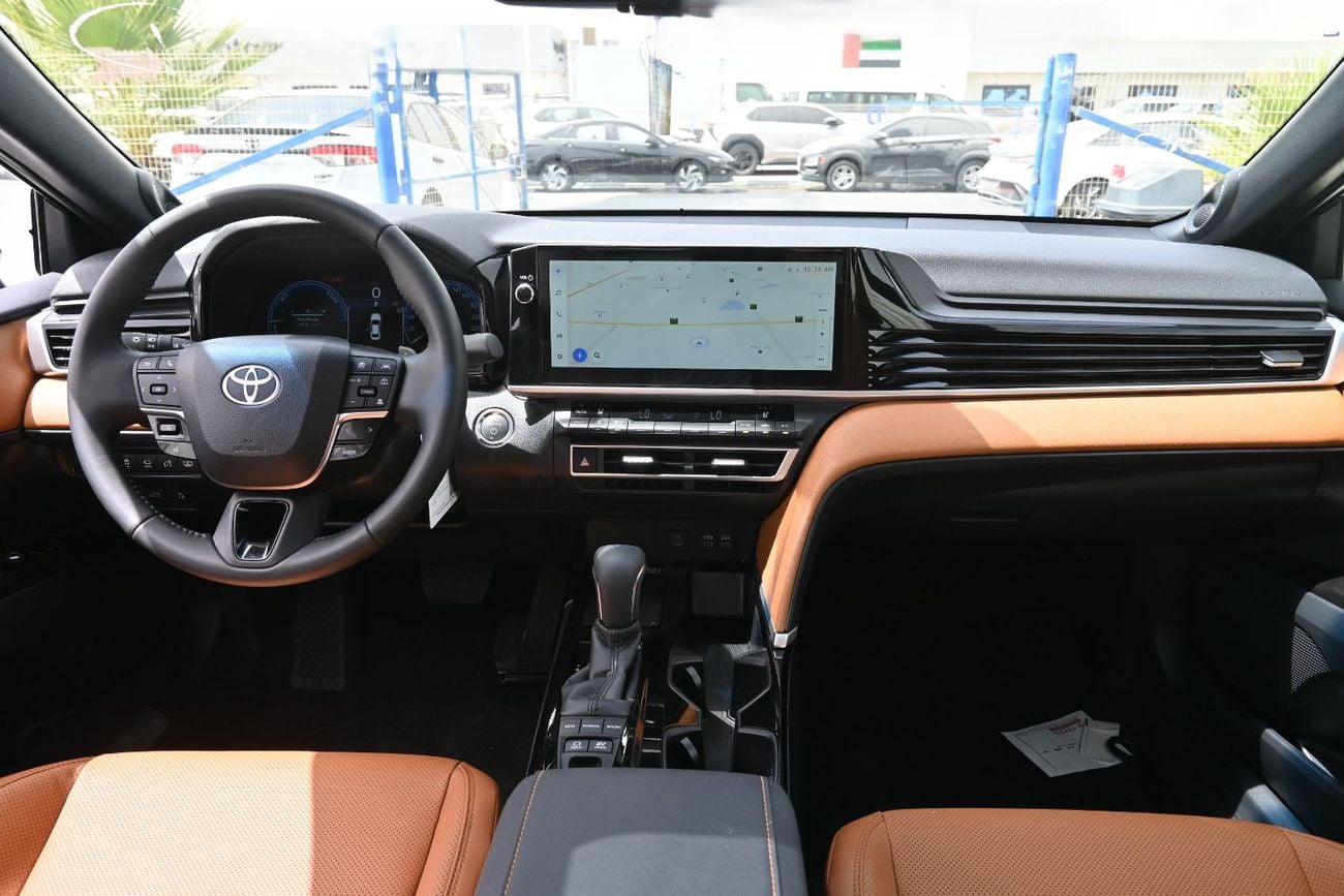 تويوتا كامري Toyota Camry Lumiere 2.5L Hybrid GCC, Model 2026, Color Black