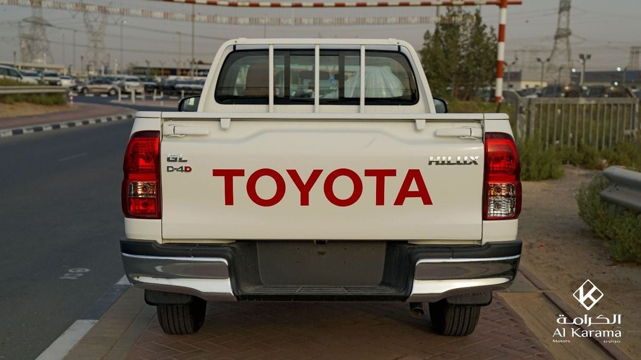 تويوتا هيلوكس GL - 2.4L D-4D | Manual Transmission | Bed Liner | GCC Specs | Zero KM