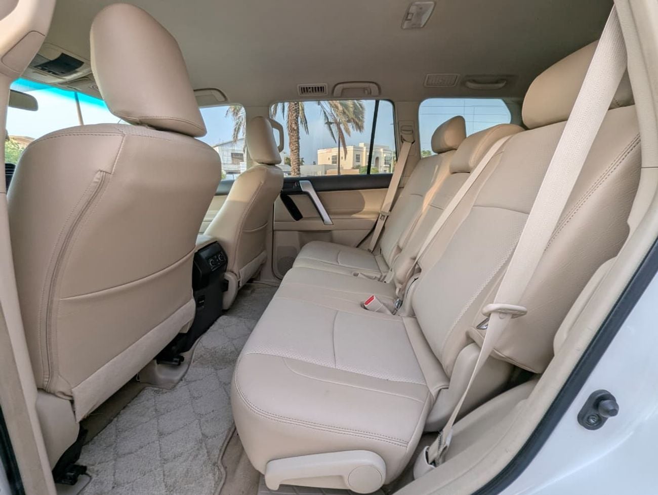 Toyota Prado 2020 Toyota Prado TXL - 3.0L V4 - 4WD- Deisel -GCC- Push Start With Fridge