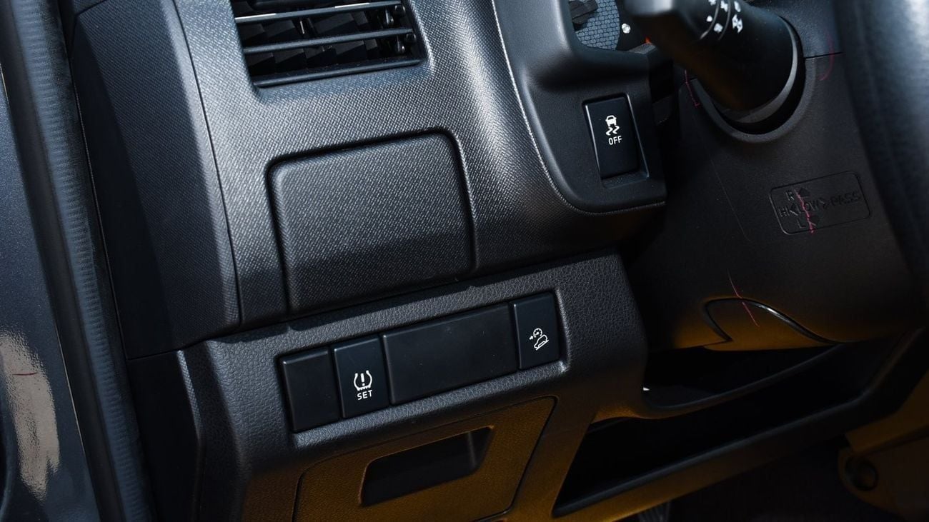 Isuzu DMax 2.5L (4x4) Single Cab (2 Doors) MY 2026 - Made in India