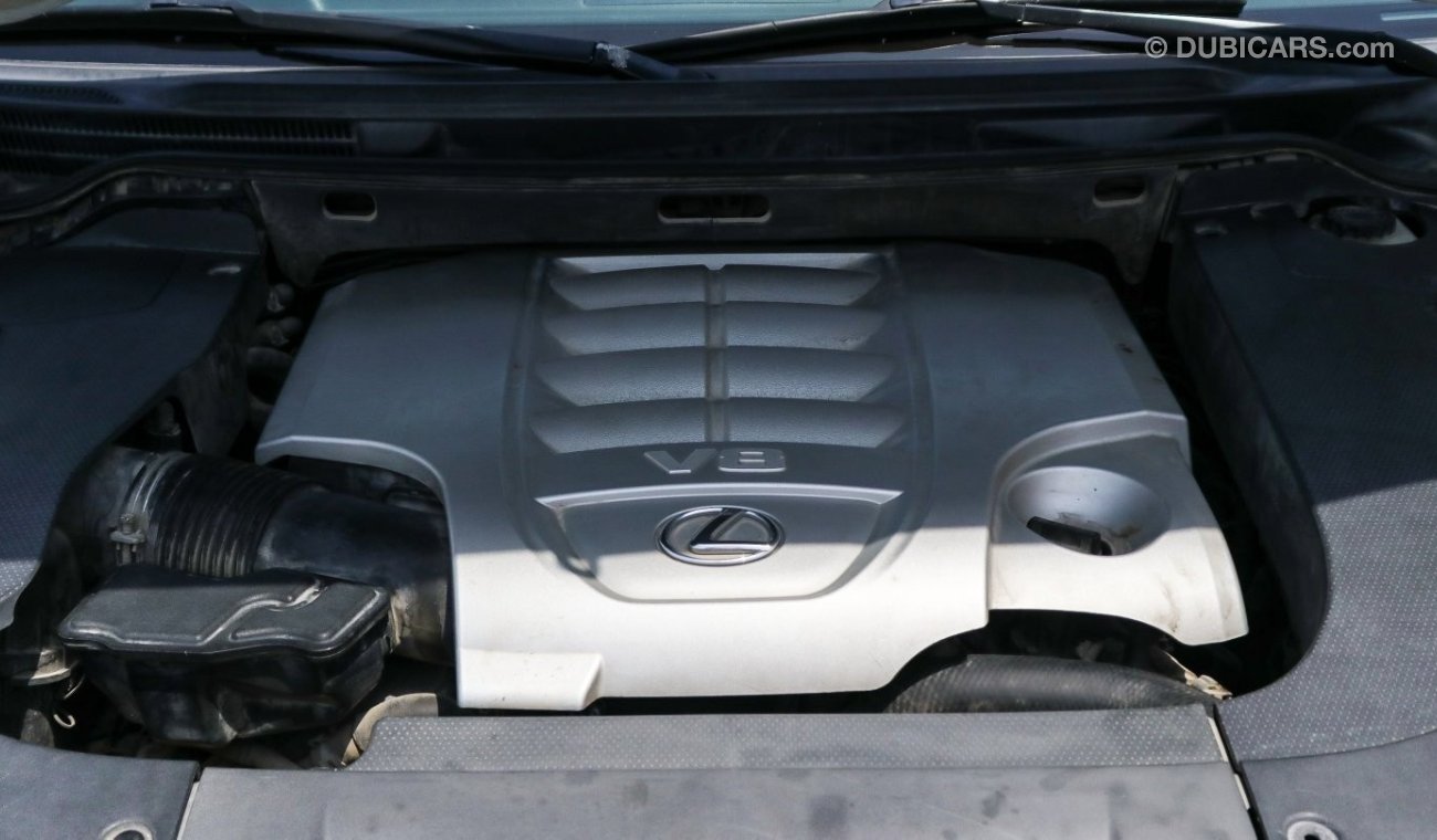 Lexus LX 570 LX570 Full Option White 2008 In Excellent Condition