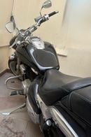 سوزوكي M109R boulevard