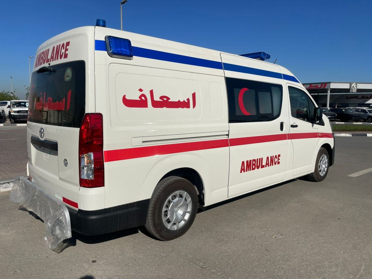 تويوتا هاياس TOYOTA HIACE AMBULACE 3.5 PETROL AUTOMATIC TRANMISSION