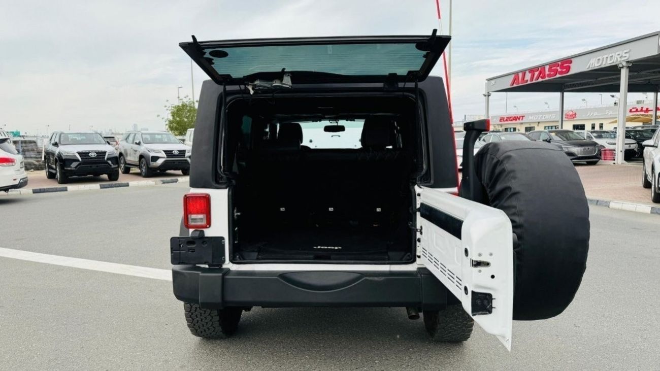 Jeep Wrangler 2017 | RHD | SIDE BODY STICKER | PREMIUM BLACK LEATHER SEATS | EXCELLENT CONDITION