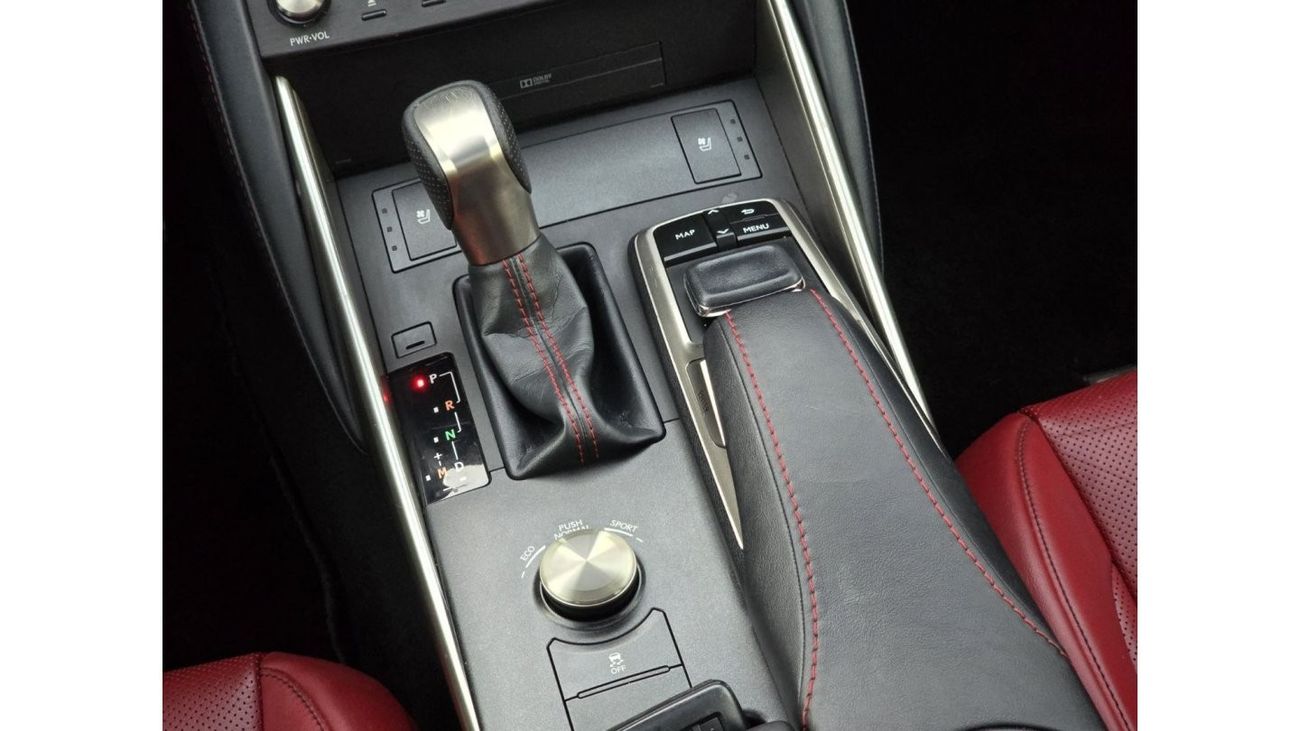 Lexus IS300 F Sport LEXUS IS-300 F-SPORT 2020 GCC PERFERCT CONDITION IN SIDE OUT SIDE // 2 KEYS