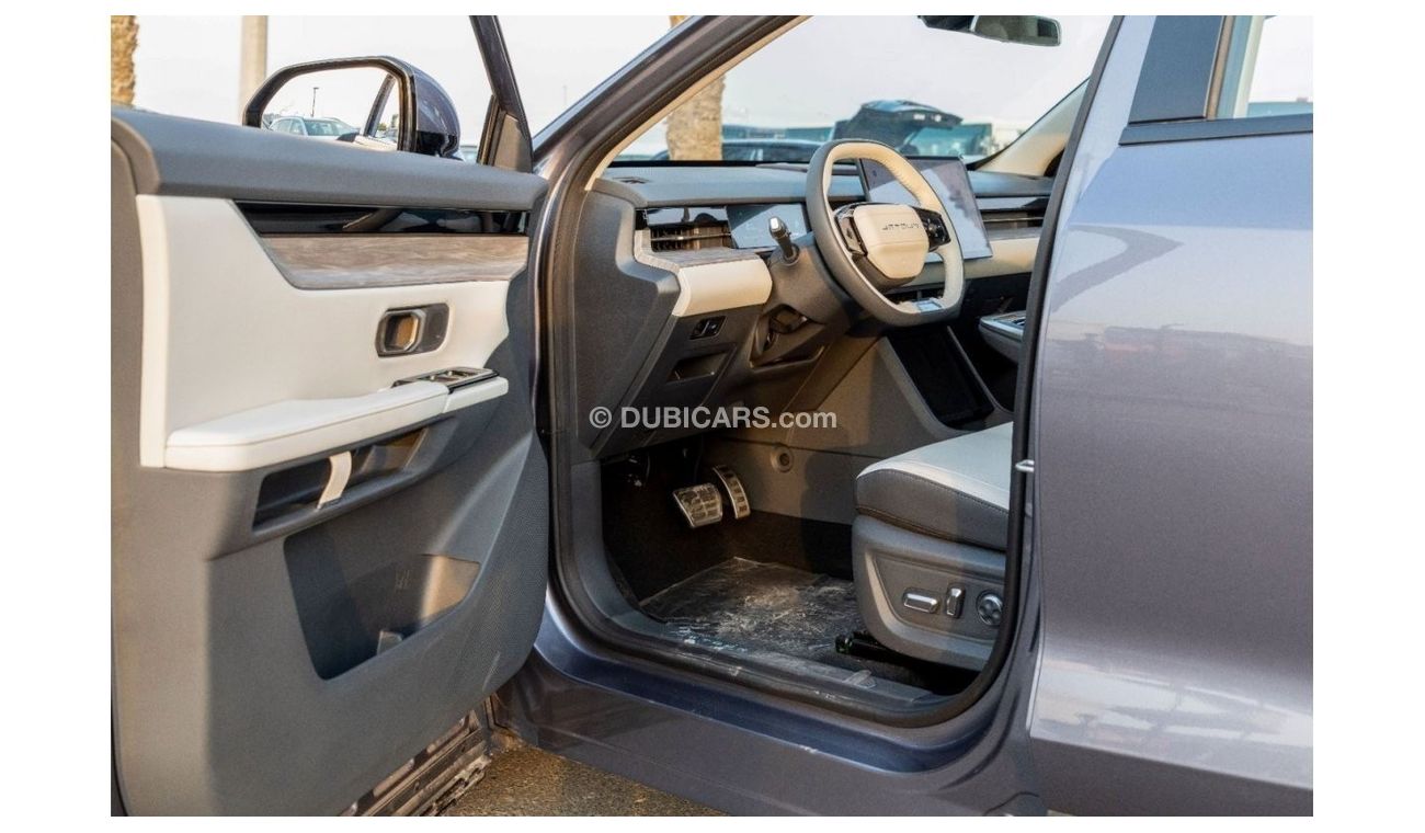 Jetour Dashing 2023 Jetour Dashing 1.6 Turbo Petrol A/T - Grey inside Beige