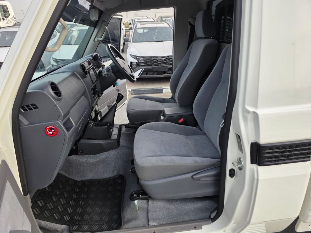 Toyota Land Cruiser Pick Up Diesel 4.5L ,Right Hand Drive ,2021 Model Only For Export Available