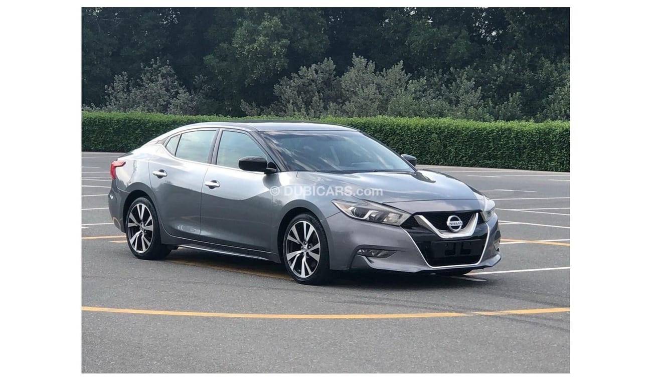 Nissan Maxima SV MODEL 2016 GCC CAR PERFECT CONDITION INSIDE AND OUTSIDE LOW MILEAGE