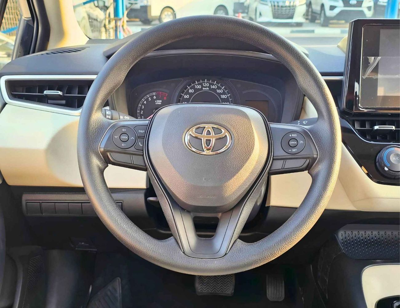 Toyota Corolla XLI / 1.6L V4 PETROL / DVD / REAR A/C (CODE # XLI E)