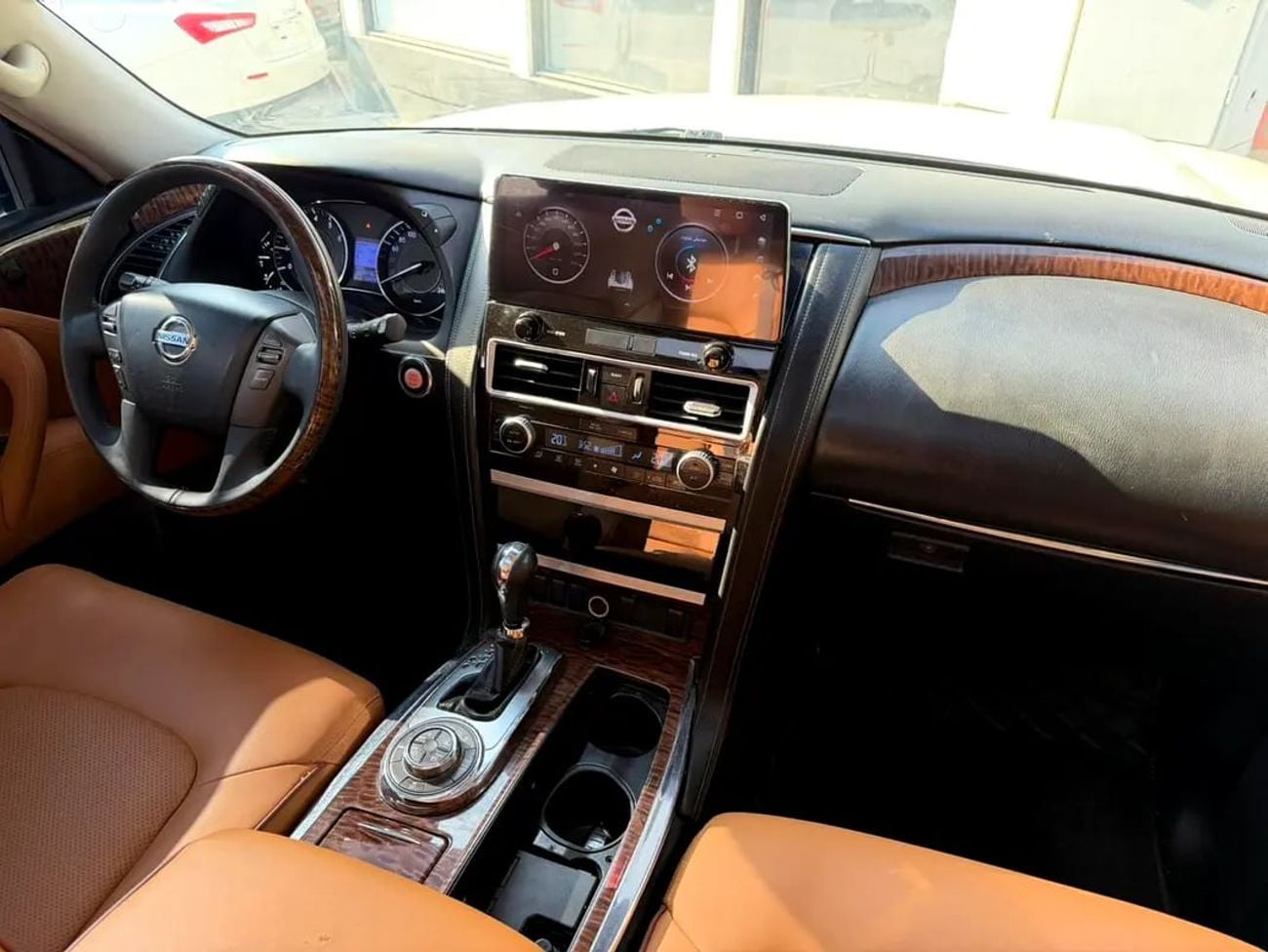 نيسان باترول SE Platinum 5.6L MORYA JESWANI CARS FOR USED AUTOMOBILE TRADING CO.L.L.C