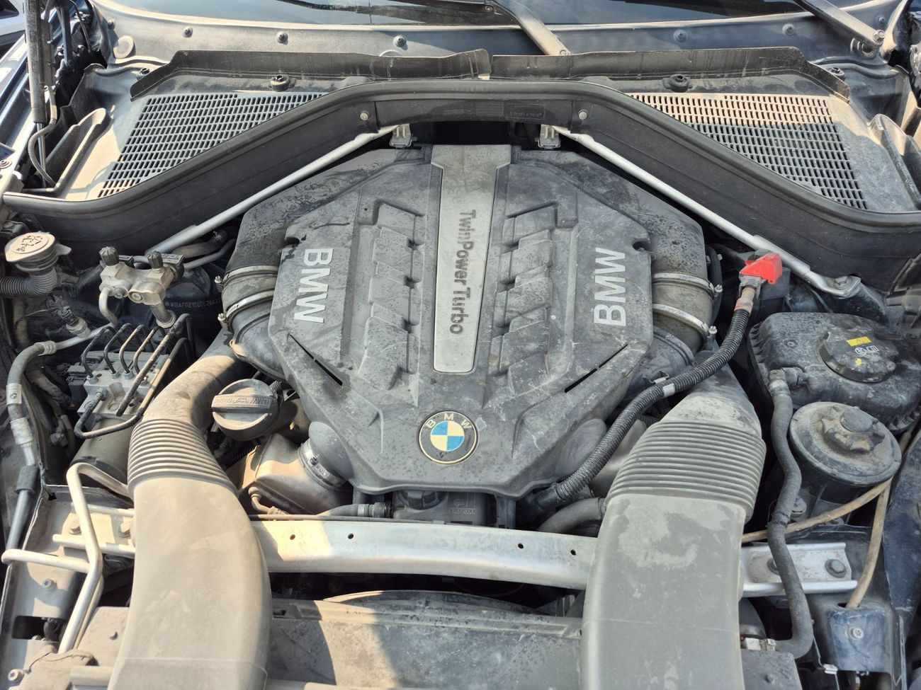 BMW X6 50i Exclusive 4.4L