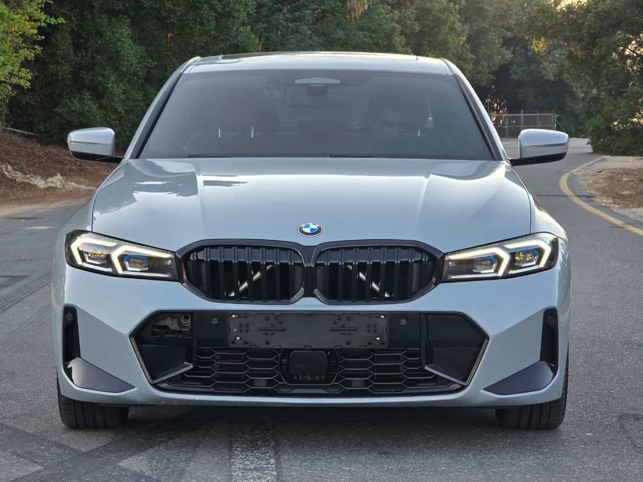 BMW 320i BMW 320i 2024 KOREAN // BODY KIT M POWER // ACCIDENT FREE // ORGINAL PAINT // LOW MILEAGE