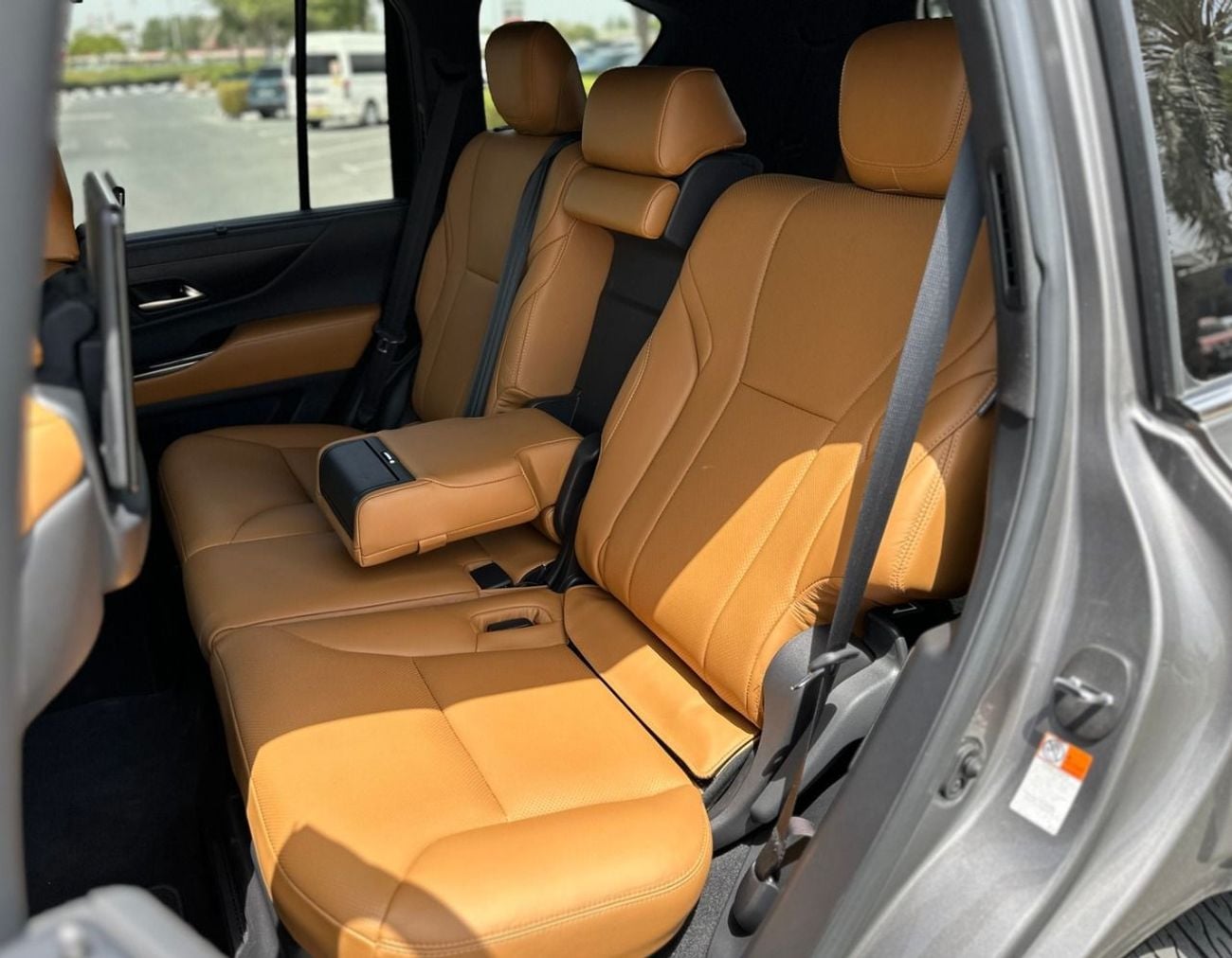 Lexus LX600 SIGNATURE
