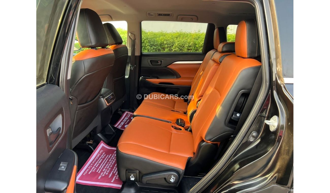 Toyota Highlander 2019 LE LEATHER SEATS V4 - 2.7L USA IMPORTED