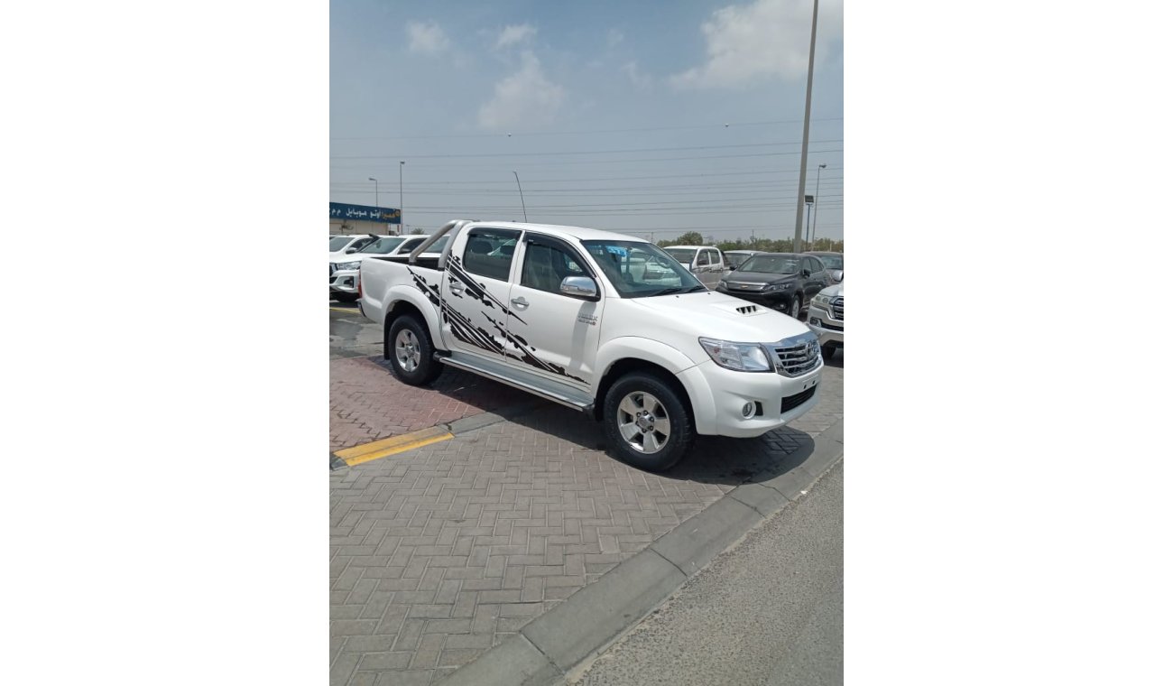 Toyota Hilux TOYOTA HILUX PICKUP MODEL 2011 COLOUR WHITE GOOD CONDITION ONLY FOR EXPORT