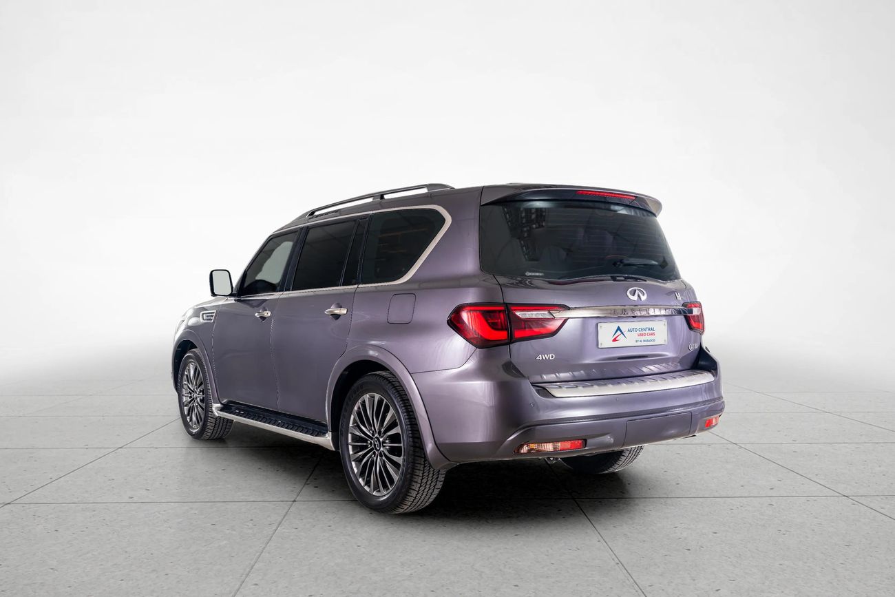 Infiniti QX80 LUXE 5.6