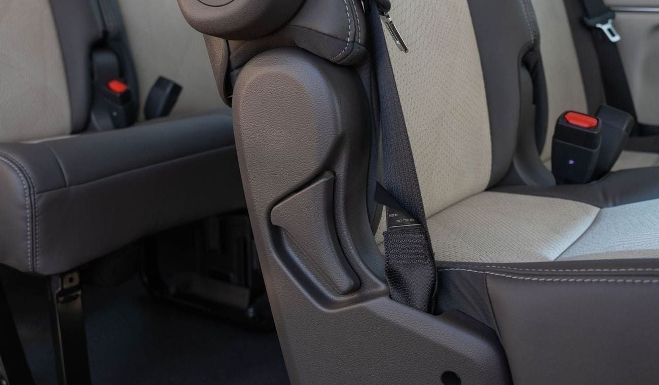 تويوتا هاياس 2025 Toyota Hiace GL 2.8L MT Diesel with Leather Seat