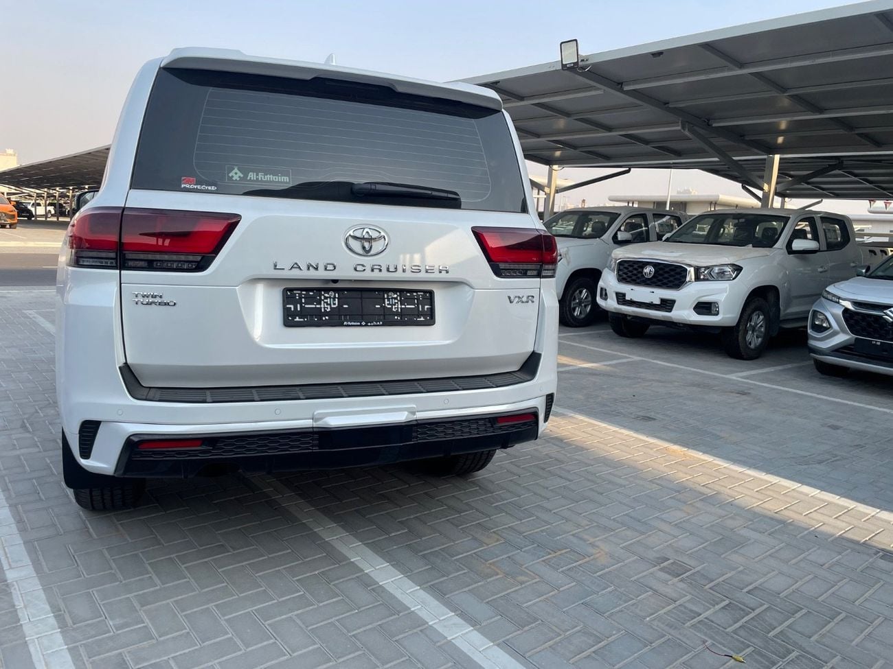 تويوتا لاند كروزر VXR
