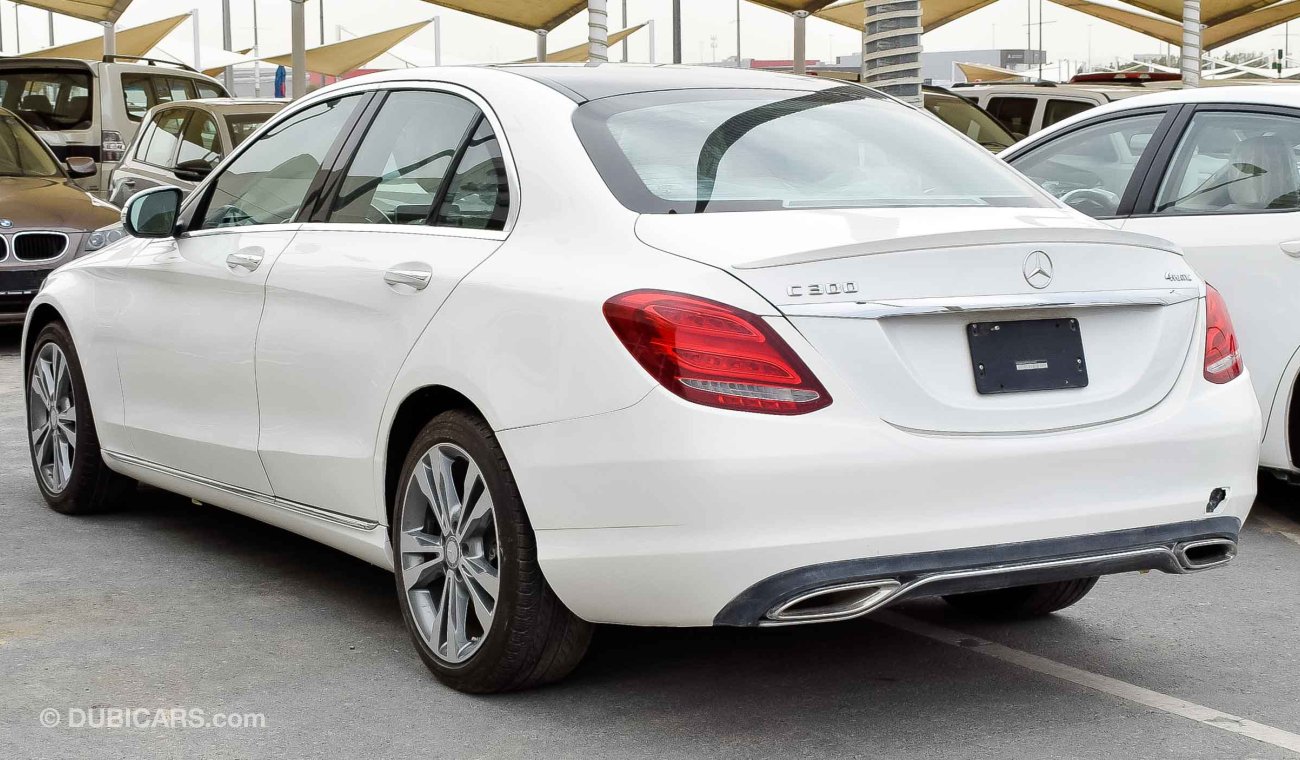 مرسيدس بنز C 300 4 Matic