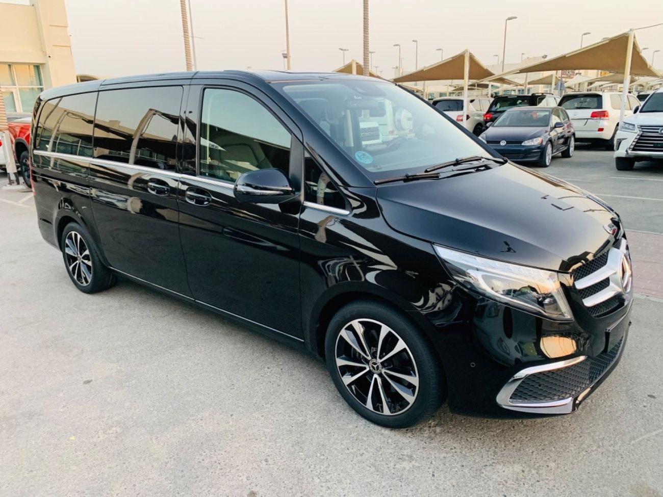 مرسيدس بنز V 300