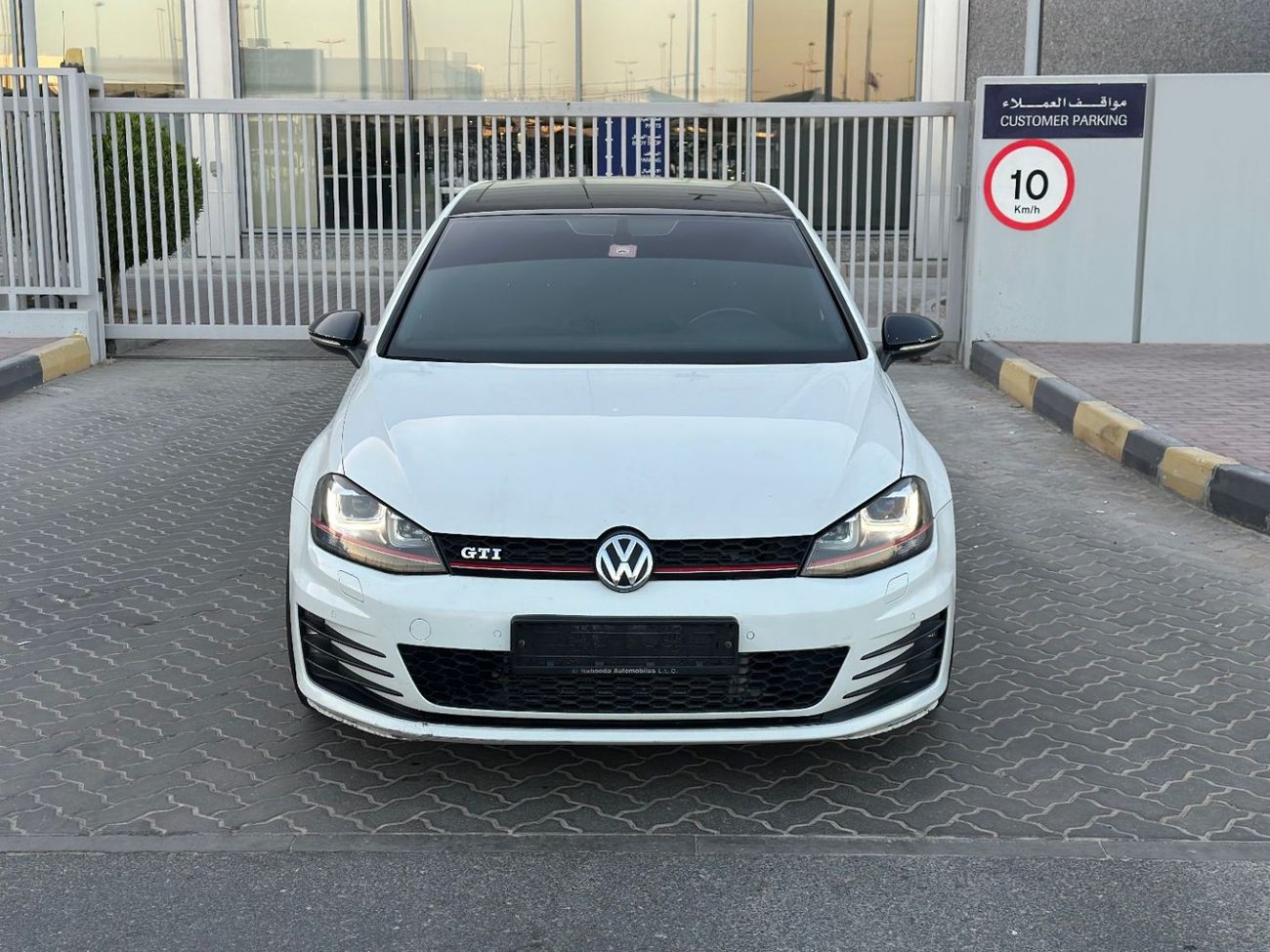 Volkswagen Golf GTI GCC