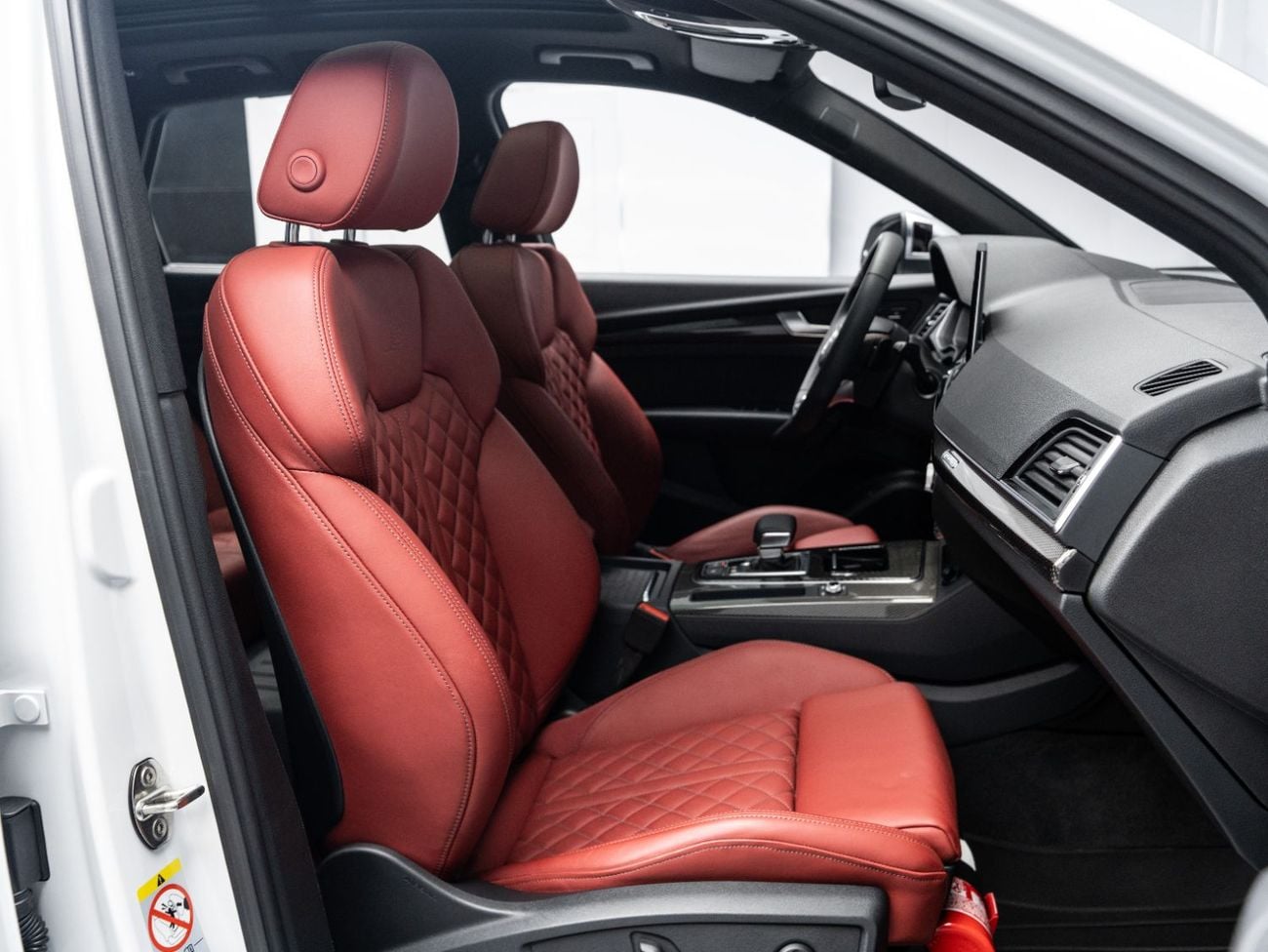 أودي SQ5 TFSI BUY NOW, PAY 2027 | THE BLACKLINE STANDARD | March 2029 Audi Warranty & Service Contract