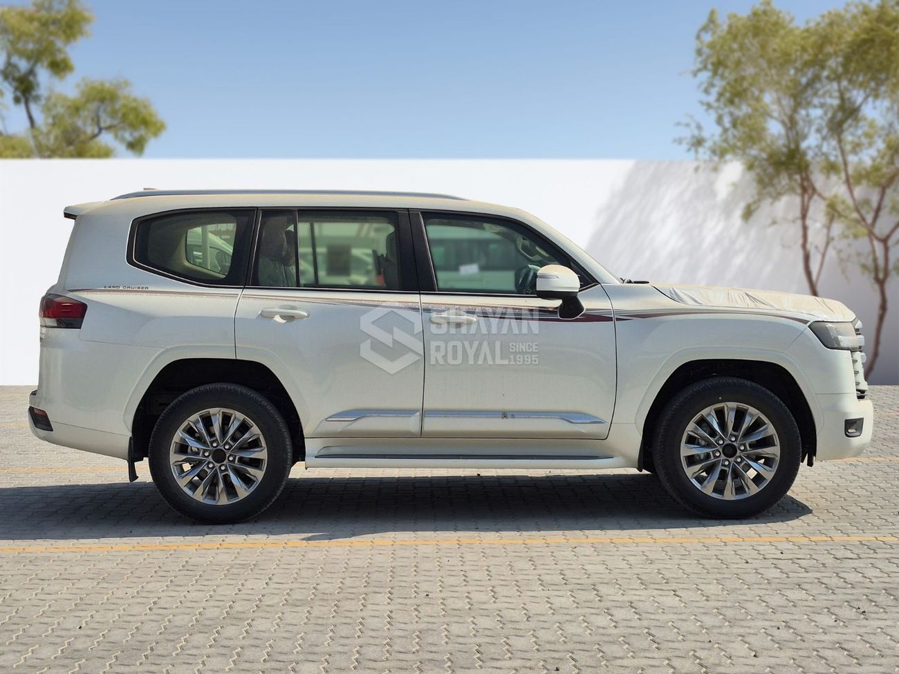 تويوتا لاند كروزر LC300 4.0L PETROL V6 GX-R FULL WITH-RDR AT 7S 2025MY