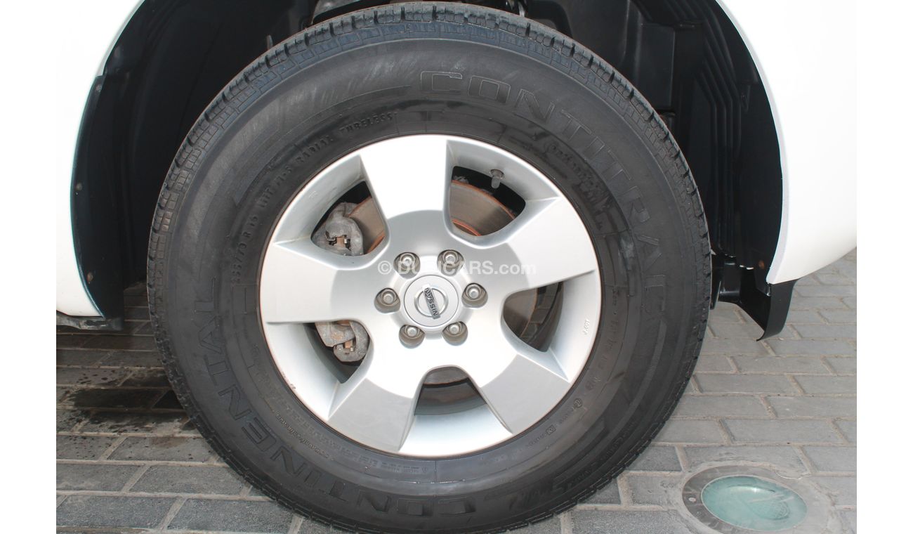 Nissan Pathfinder XE 4.0L 2014 MODEL