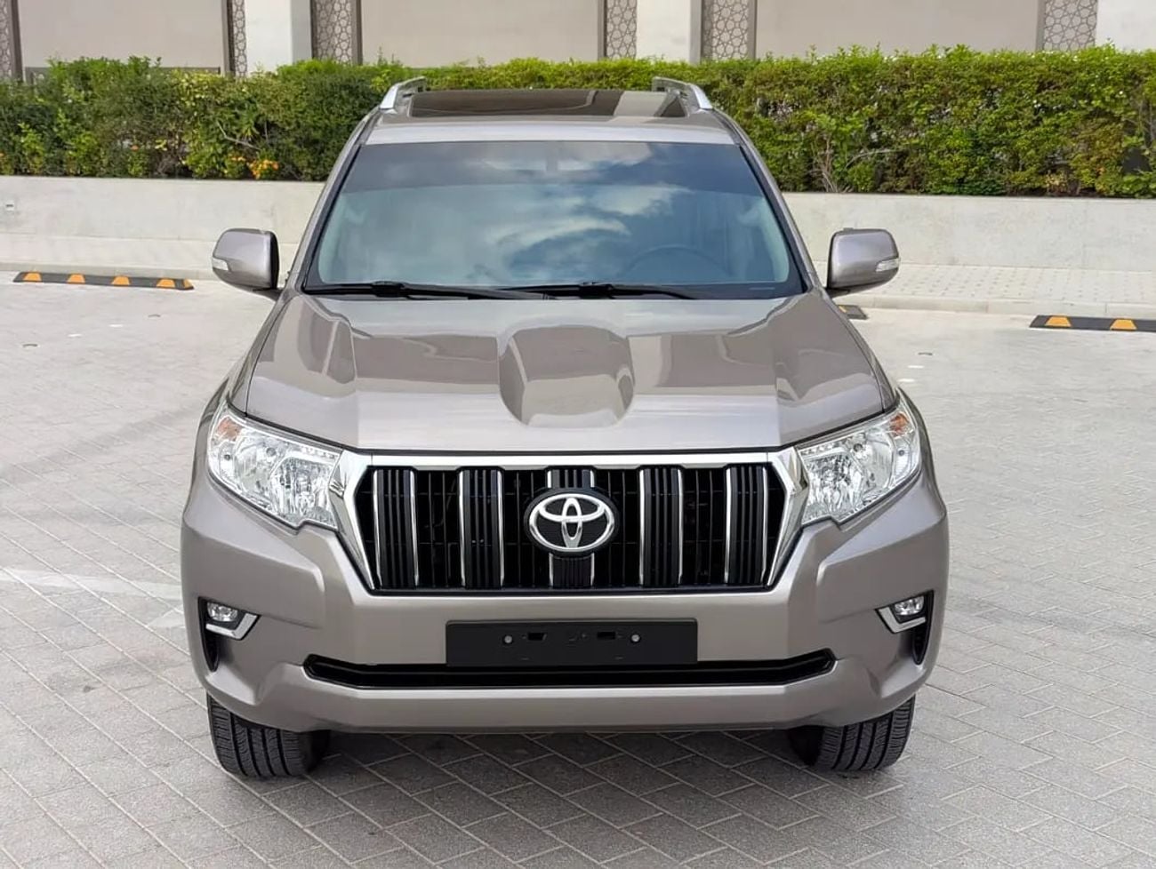 Toyota Prado TX-L GCC Specs V6 4.0L Excellent Condition