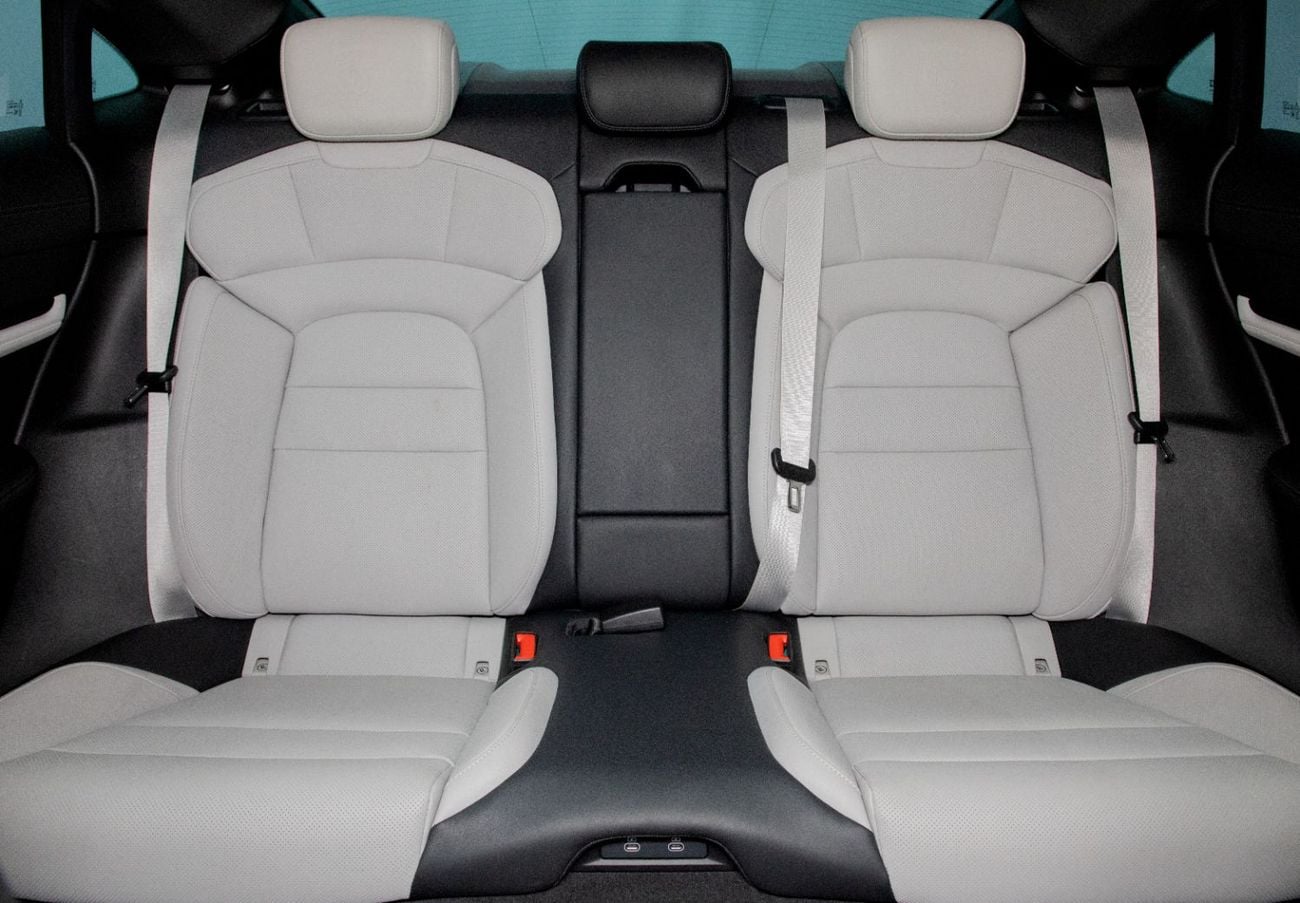 Porsche Taycan 4S