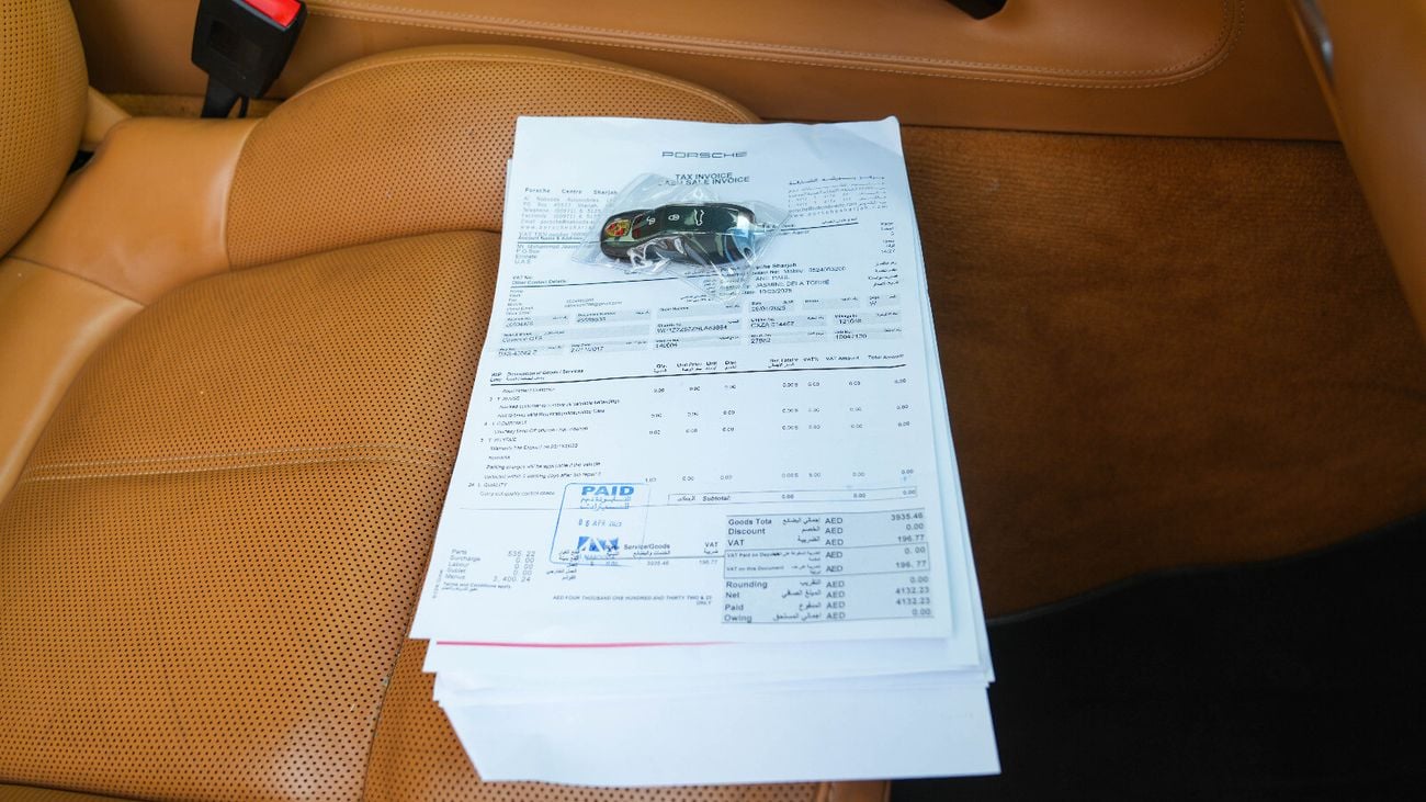 Porsche Cayenne 2017 Porsche Cayenne GTS 4.8L V6, Carbon Fiber Package | Full Options | GCC | Two Owners