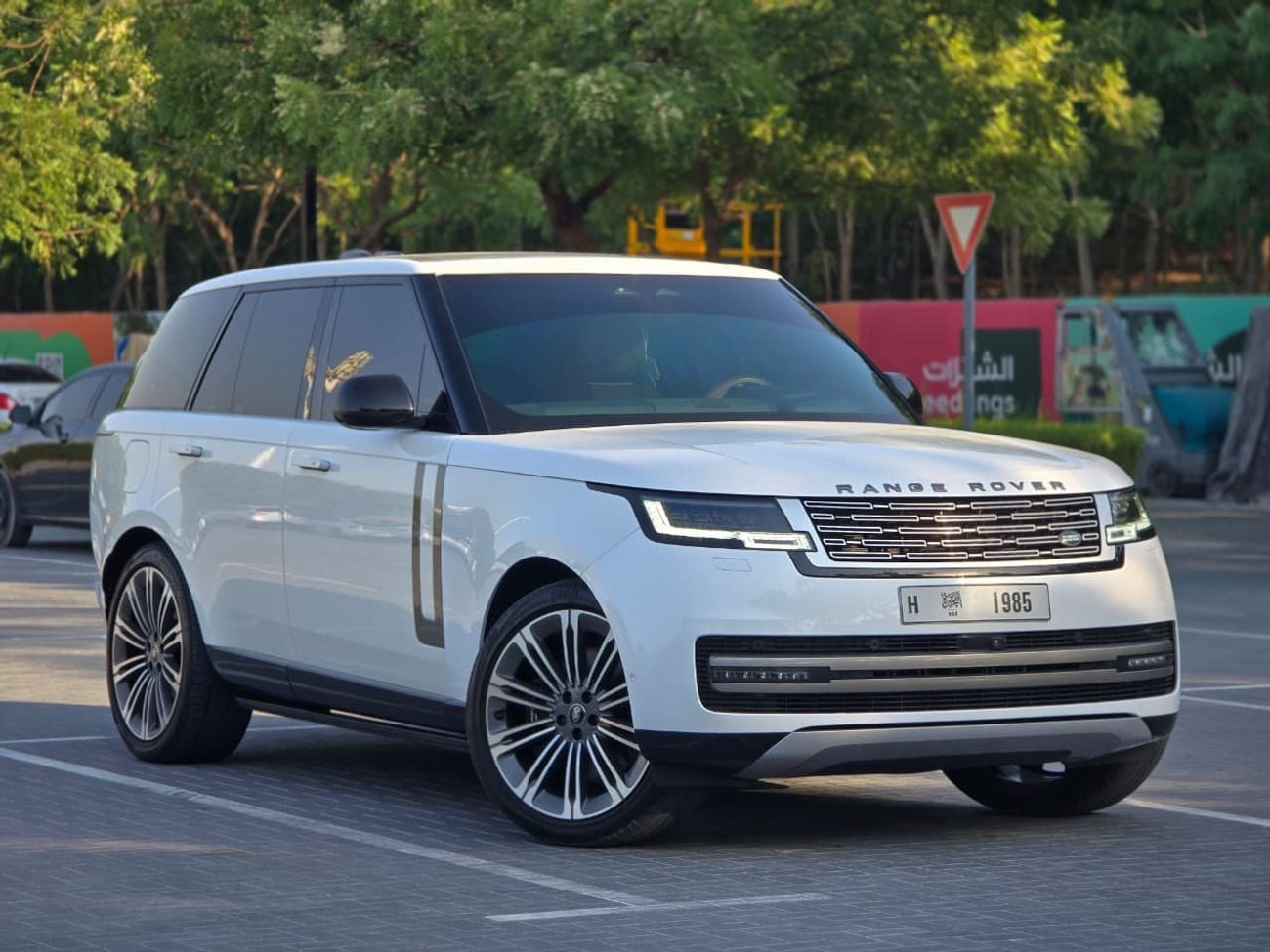Land Rover Range Rover Autobiography P530 4.4L RANGE ROVER HSE GCC 2024 // LOW MILEAGE // PERFECT CONDITION // FULL OPITION
