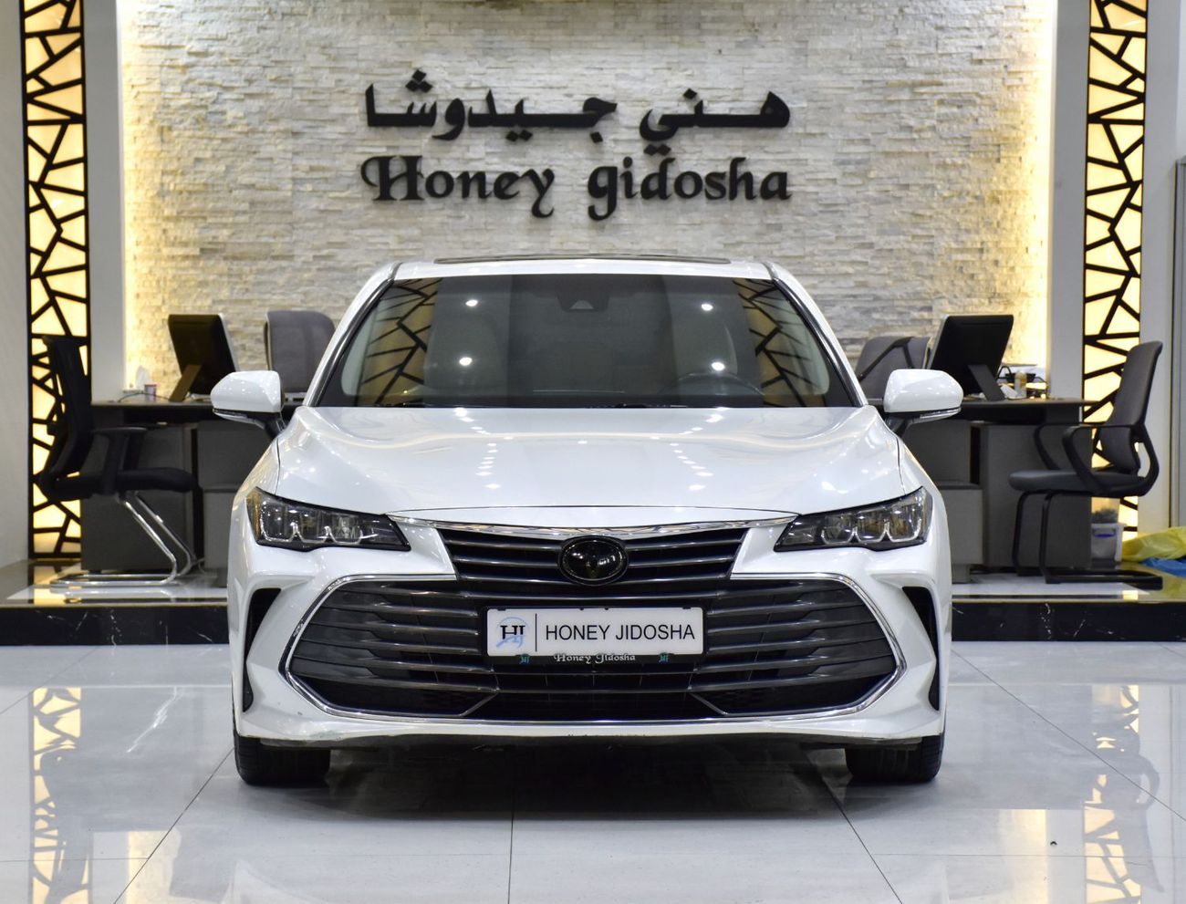 Toyota Avalon EXCELLENT DEAL for our Toyota Avalon XLE ( 2021 Model ) in White Color GCC Specs