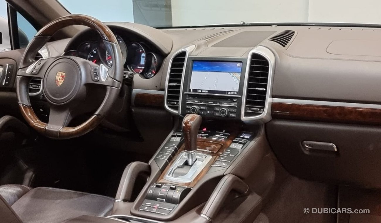 بورش كايان أس 2012 Porsche Cayenne S, Warranty-Service History, GCC