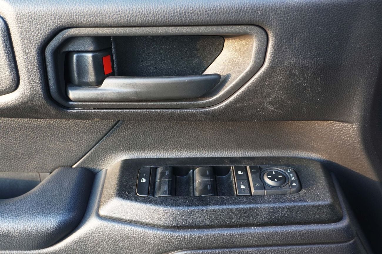 Toyota Prado 2026 MODEL 2.4L PETROL A/T (W/ REAR CAMERA, SIDE STEPS, REAR A/C, AND CRUISE CONTROL)