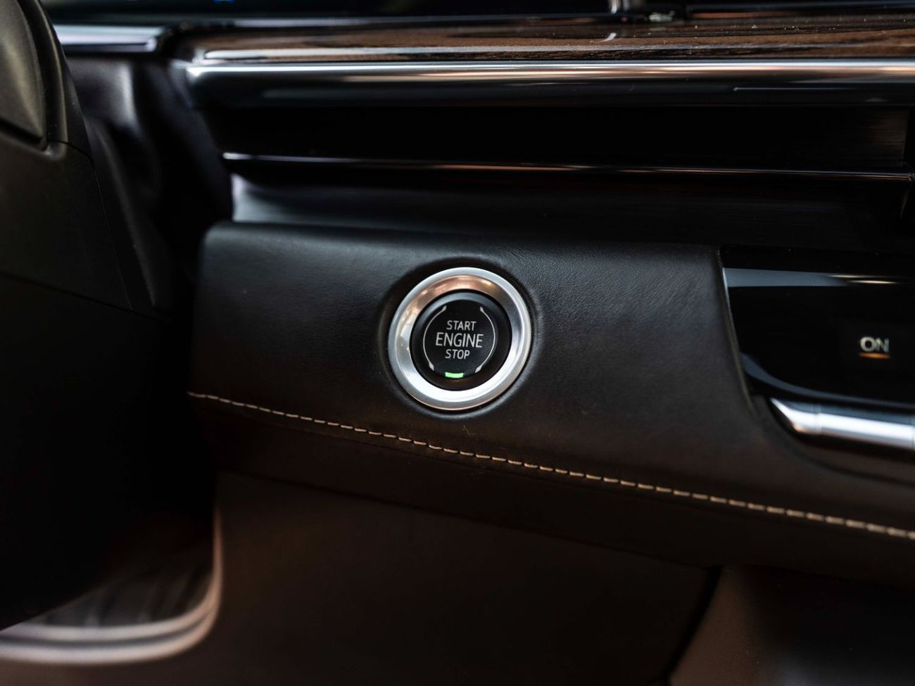 Cadillac Escalade Luxury 6.2L