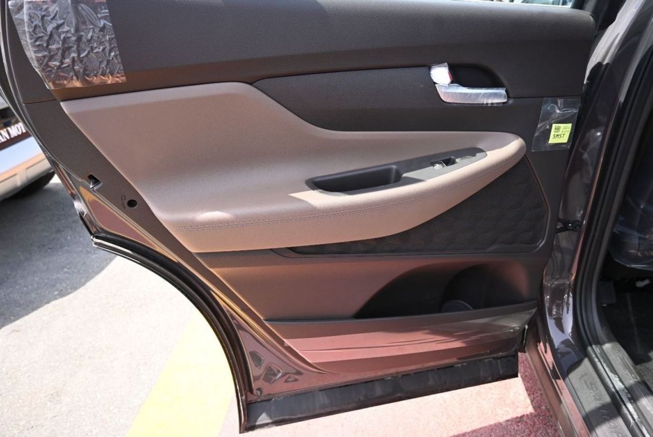 هيونداي سانتا في هيونداي سانتا في 2.5 لتر بنزين ، دفع رباعي ، دفع أمامي ، 5 أبواب ، مقاعد كهربائية أمامية ، سقف بانور