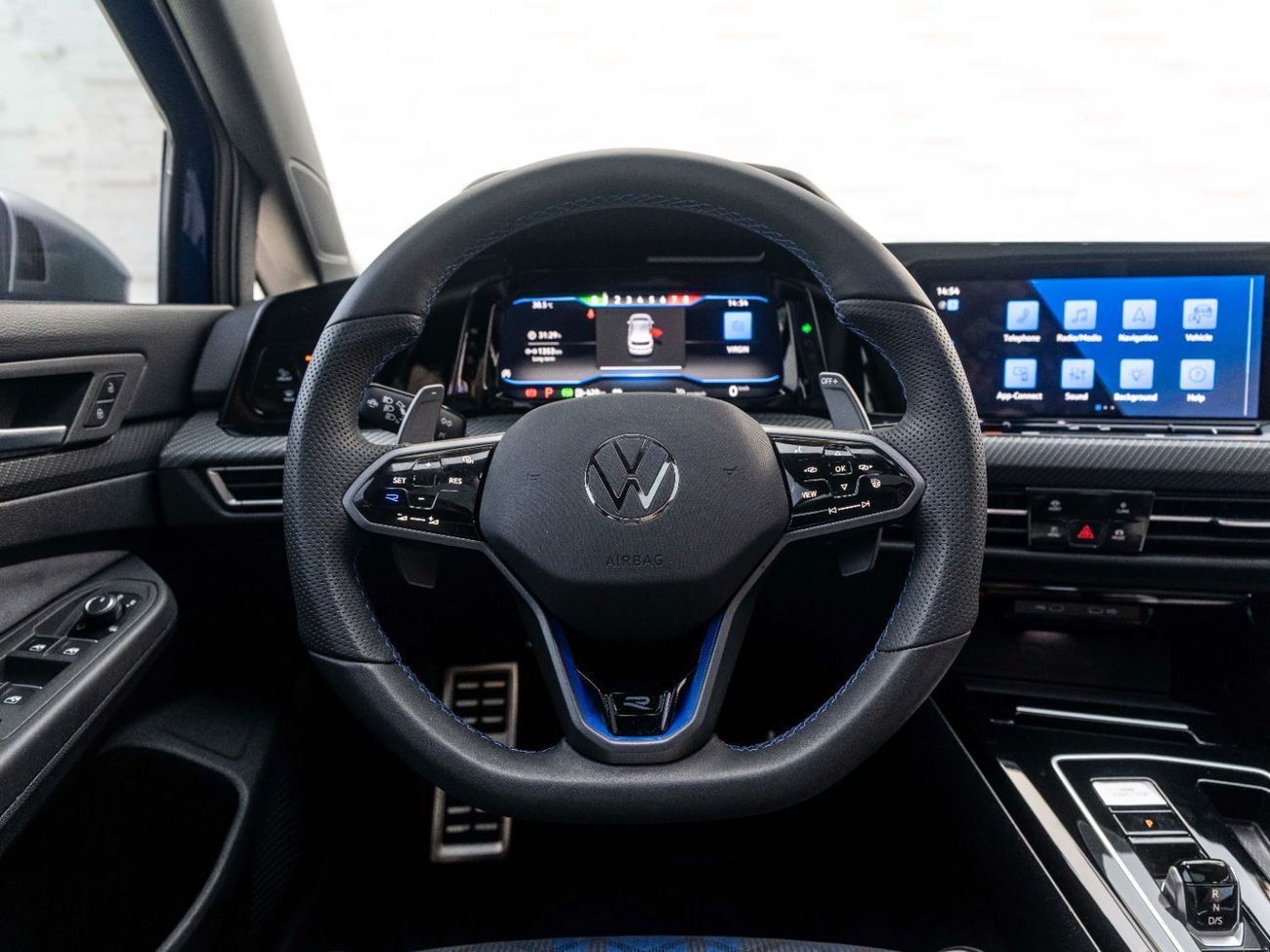 Volkswagen Golf R Base 2.0T