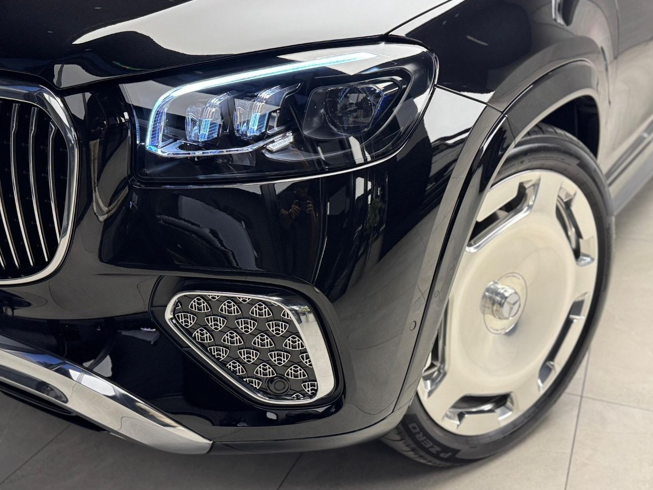 مرسيدس بنز GLS 600 Maybach