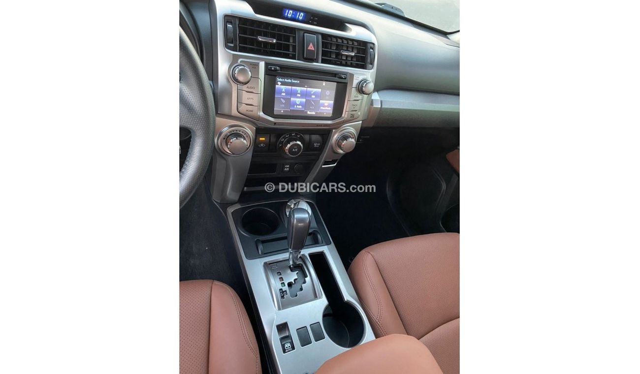 Toyota 4Runner 2017 TOYOTA 4 RUNNER SR5 / MID OPTION