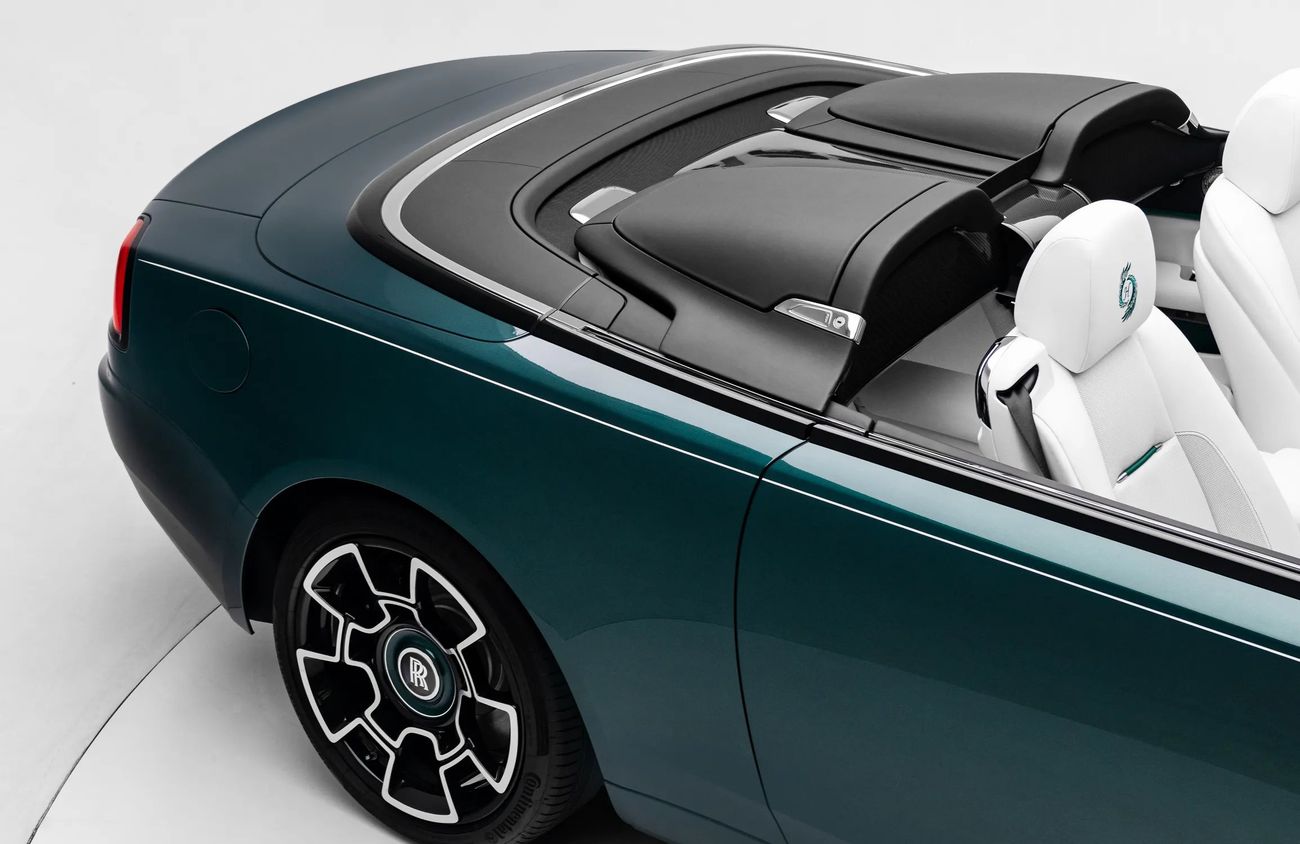 رولز رويس داون 6.6L V12 Twin-Turbocharged Engine