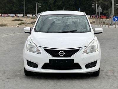 Nissan Tiida MODEL 2016 GCC CAR PERFECT CONDITION INSIDE AND OUTSIDE