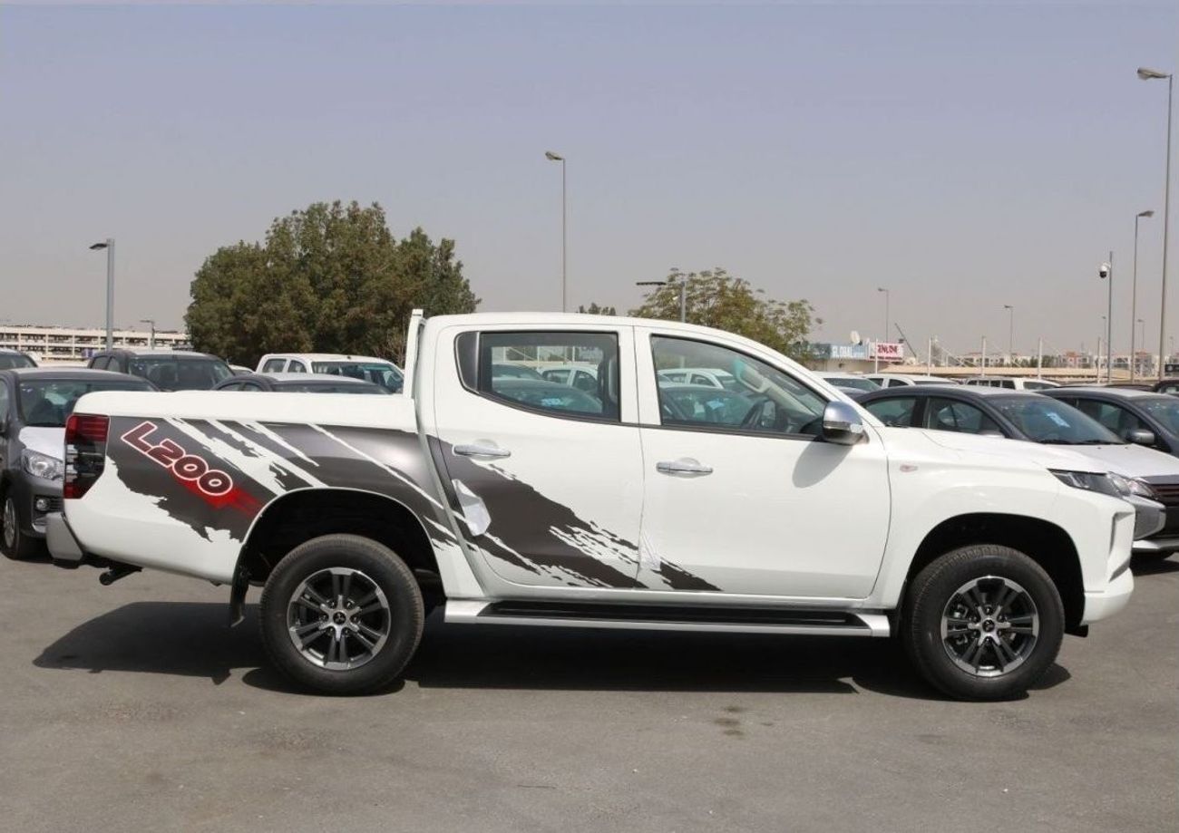 Mitsubishi L200 2023 | SPECIAL OFFER 2.4L PETROL L200 - EXPORT