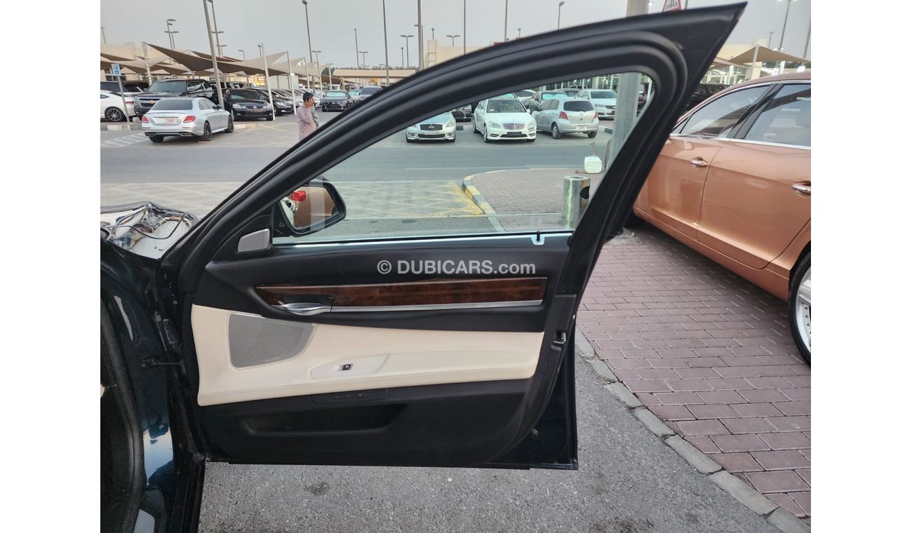 BMW 740Li BMW 740 Li_Gcc_2013_Excellent_Condition _Full option