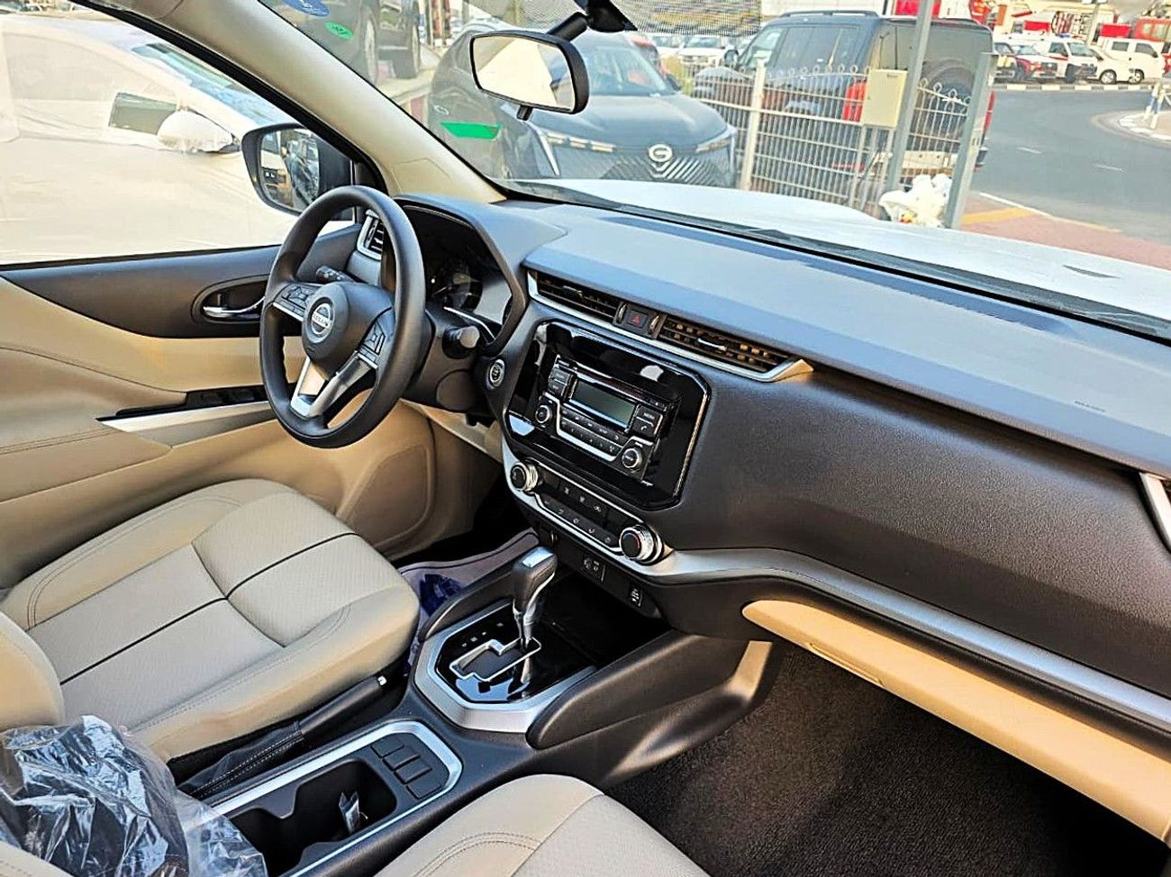 نيسان إكستيرا SE 2.5L RWD