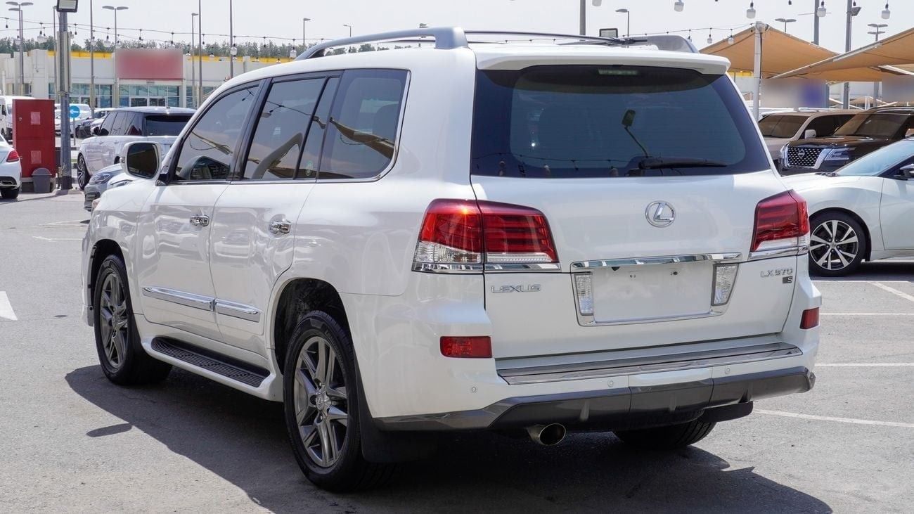 Lexus LX 570 S