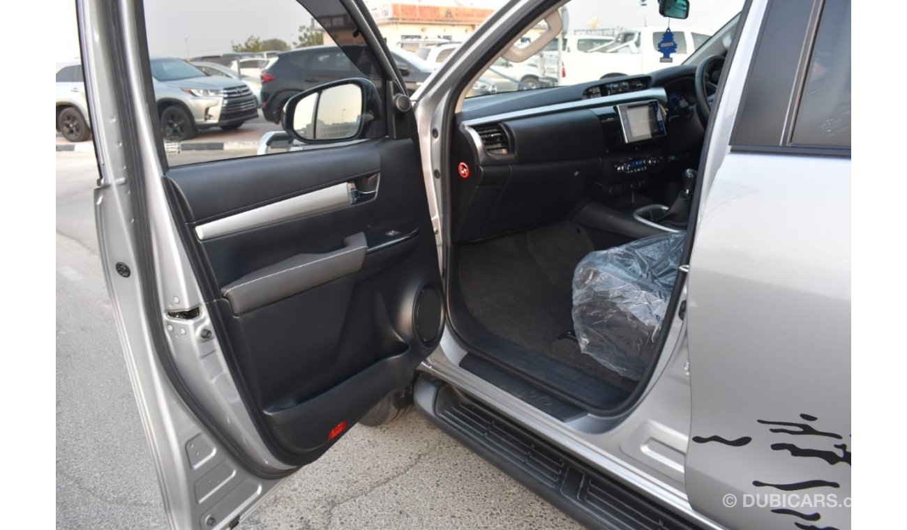 Toyota Hilux diesel right hand drive manual gear year 2017 SR5